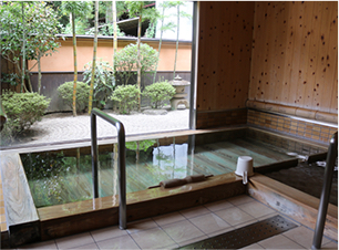 Hinoki-no-yu (Wooden bath)